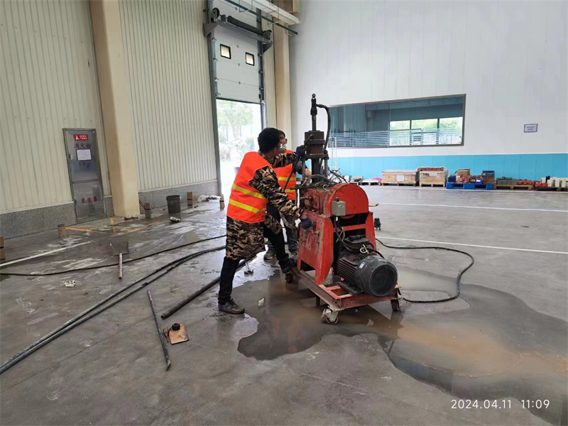 天安乡厂房地面下沉塌陷注浆加固施工